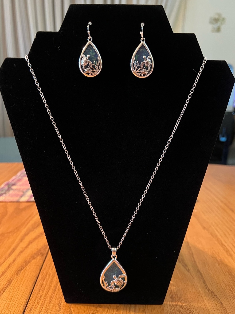 Silver Teardrop Sea Turtle Pendant Necklace and Earrings Set,Silver, blue & teal